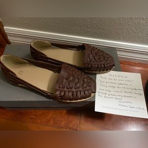 Like new! Nisolo Ecuador Huaraches in Burnt Sienna in Women’s 6.5!